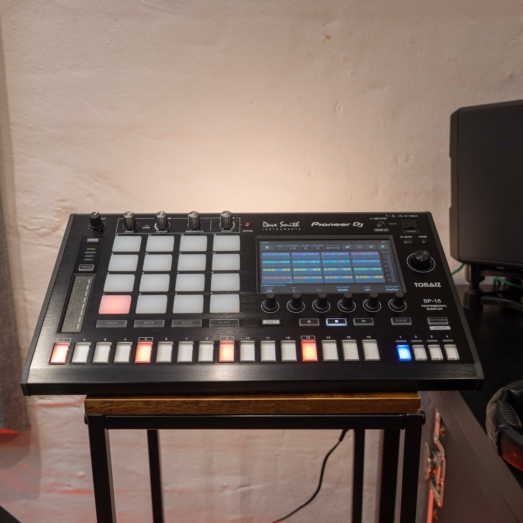 Pioneer DJ Toraiz SP-16 - Second Hand | Turramurra Music