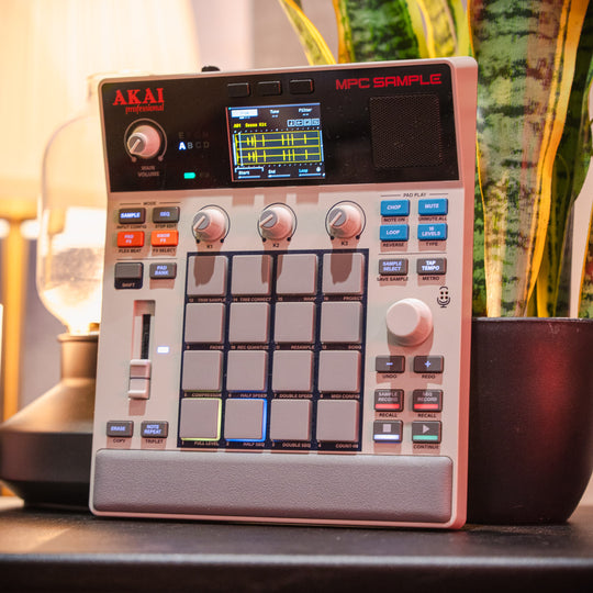 AKAI MPC Sample Portable Groovebox (Ex-Demo)