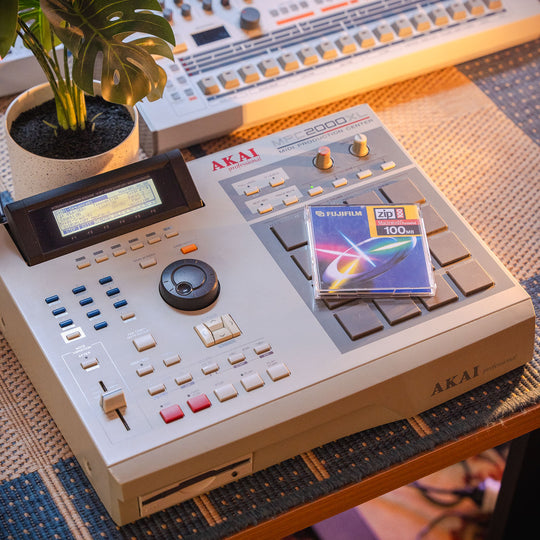 AKAI MPC 2000 XL (Pre-Owned)