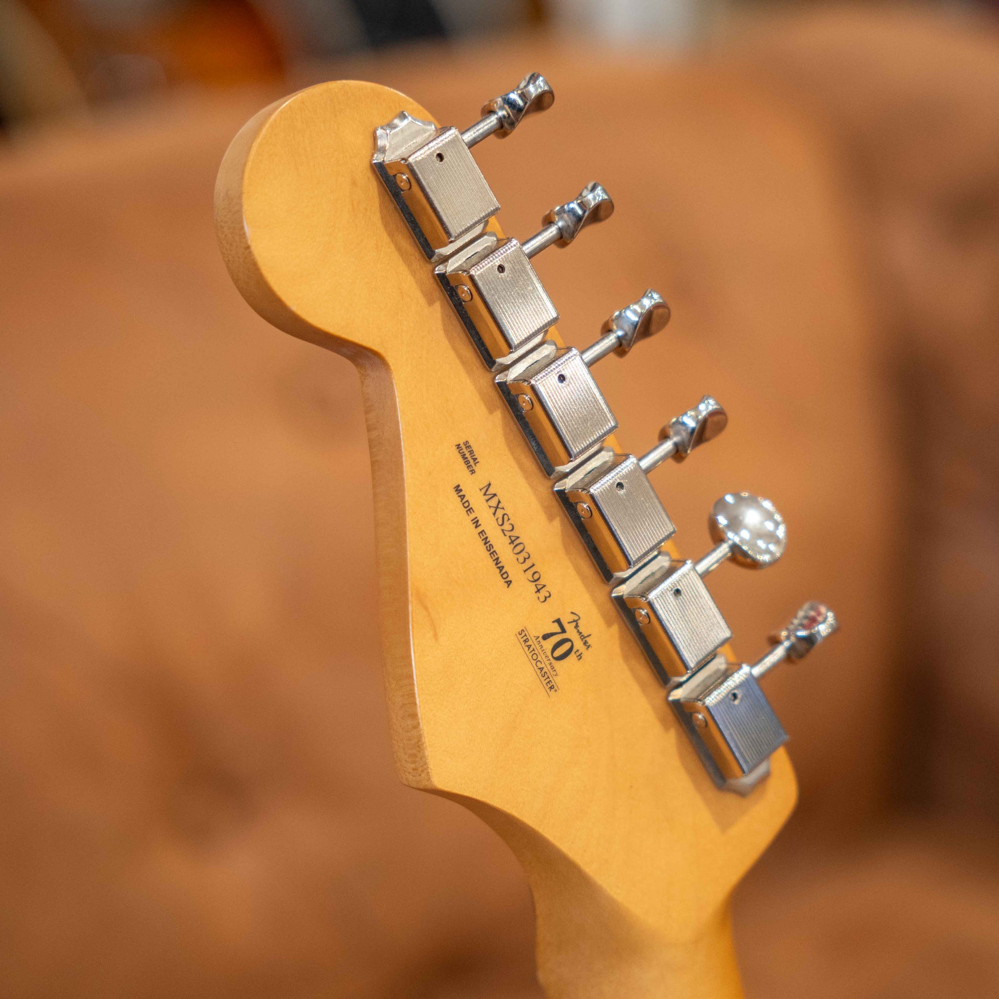 Fender Player II Stratocaster HSS MN Hialeah Yellow (Pre-Owned)
