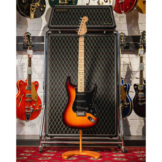Fender American Deluxe Stratocaster - Tobacco Sunburst (Pre-Owned)