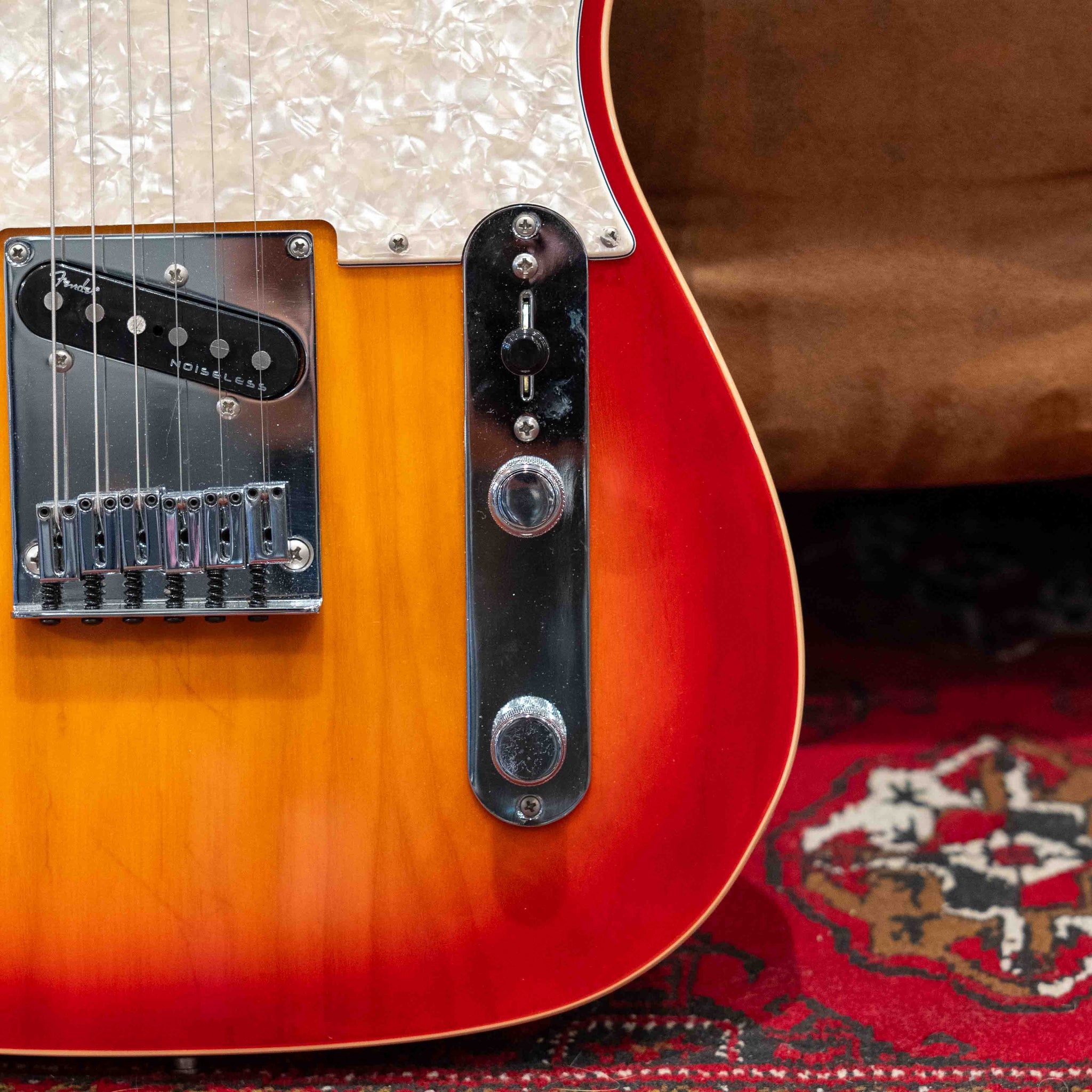 Fender Ultra Telecaster Ultraburst (Pre-Owned)