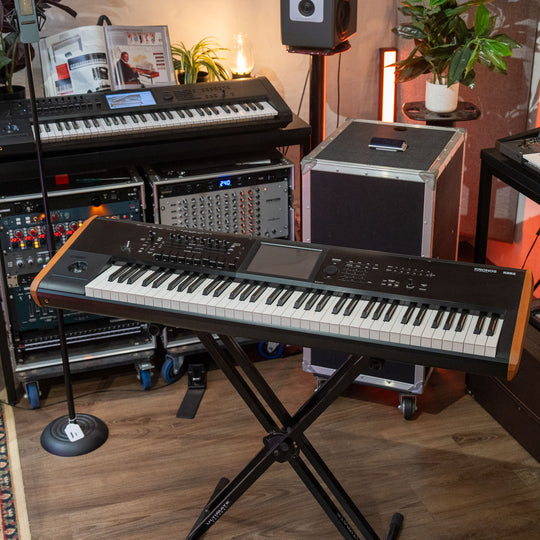 Korg Kronos 2 73 Key (Pre-Owned)