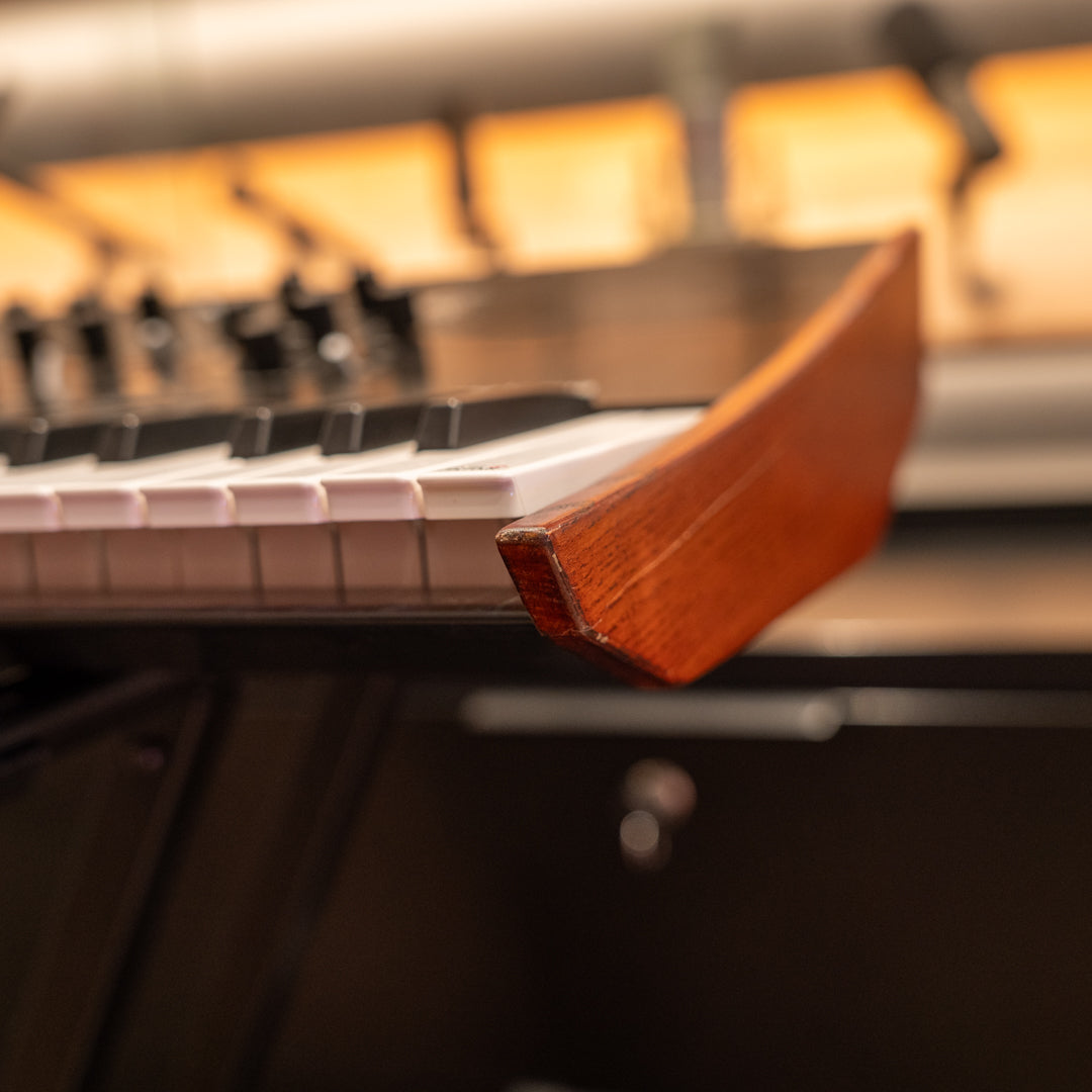 Korg Prologue 16 (Pre-Owned) - Corner Close Up