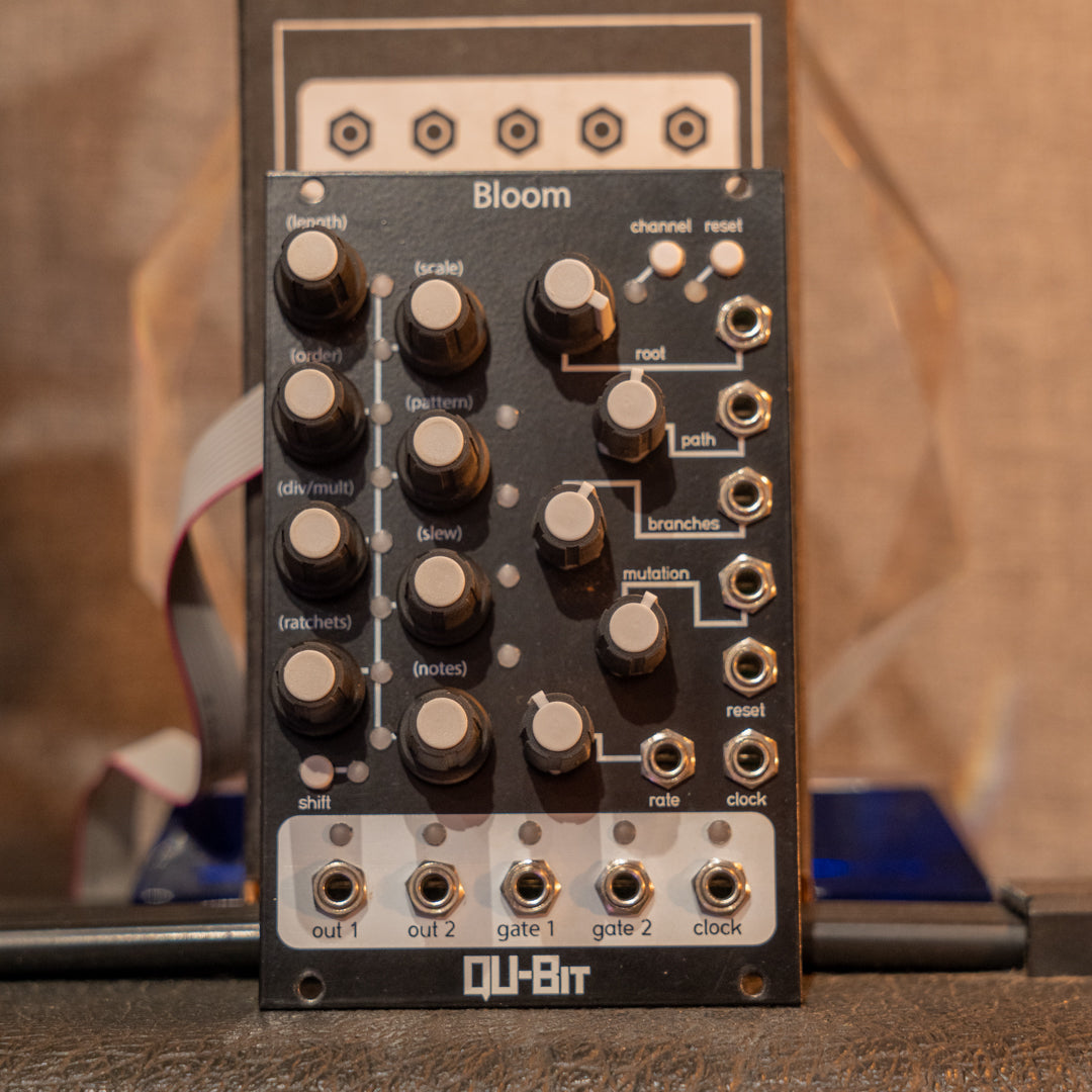 Qu-Bit Bloom (Pre-Owned) - Front