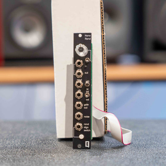 Qu-Bit Nano Rand V2 (Pre-Owned)