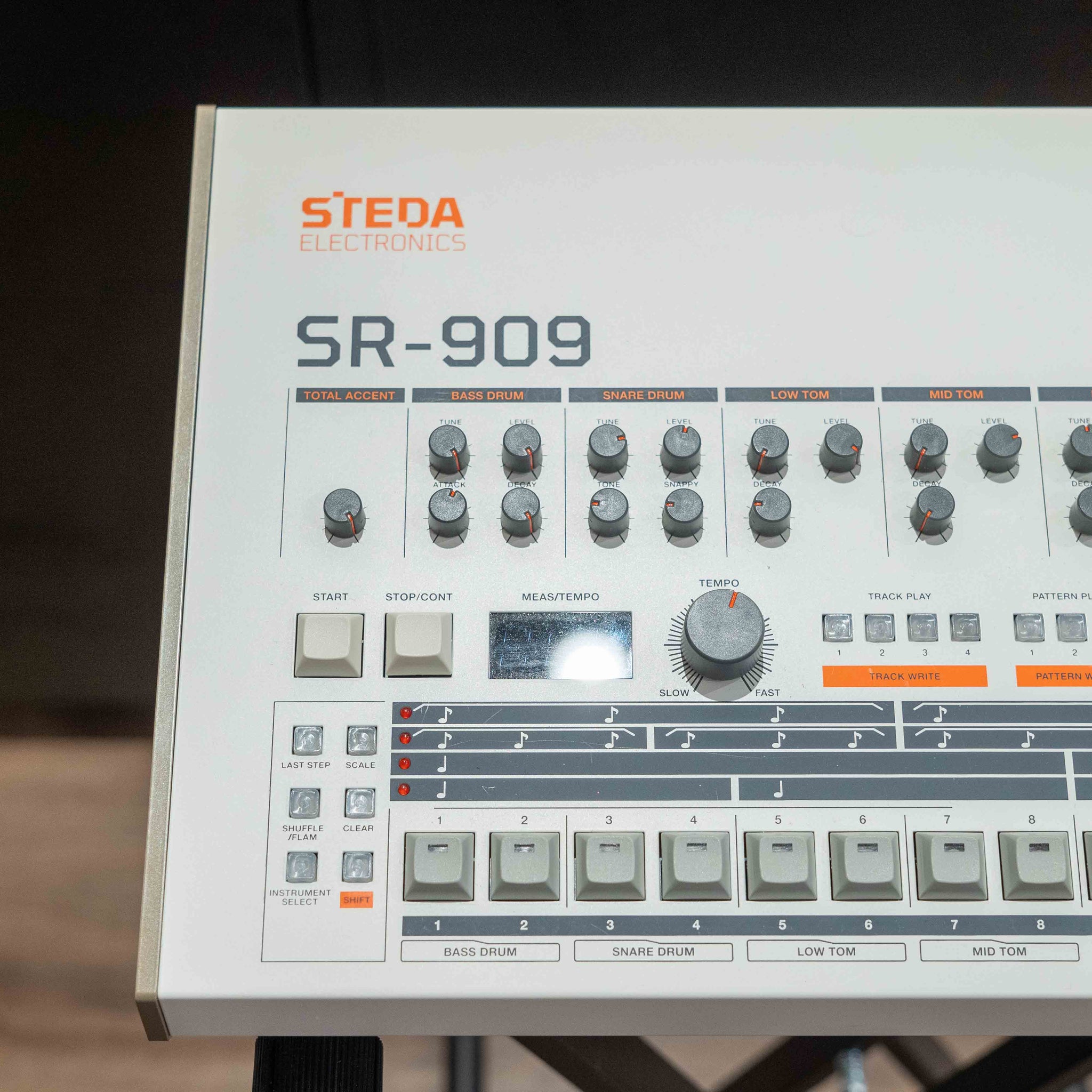 Steda Electronics SR-909 (Pre-Owned)