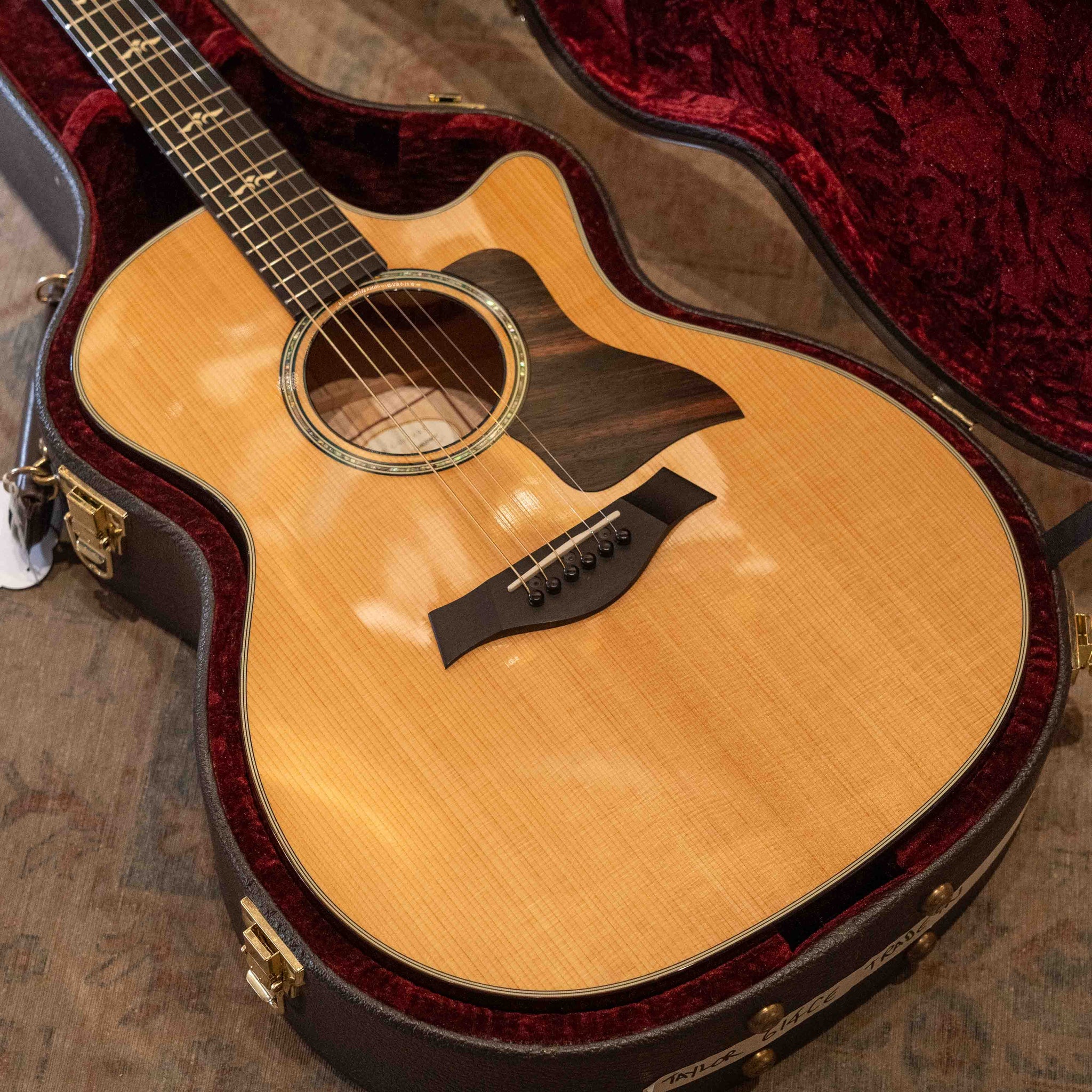 Taylor 614ce (Pre-Owned)