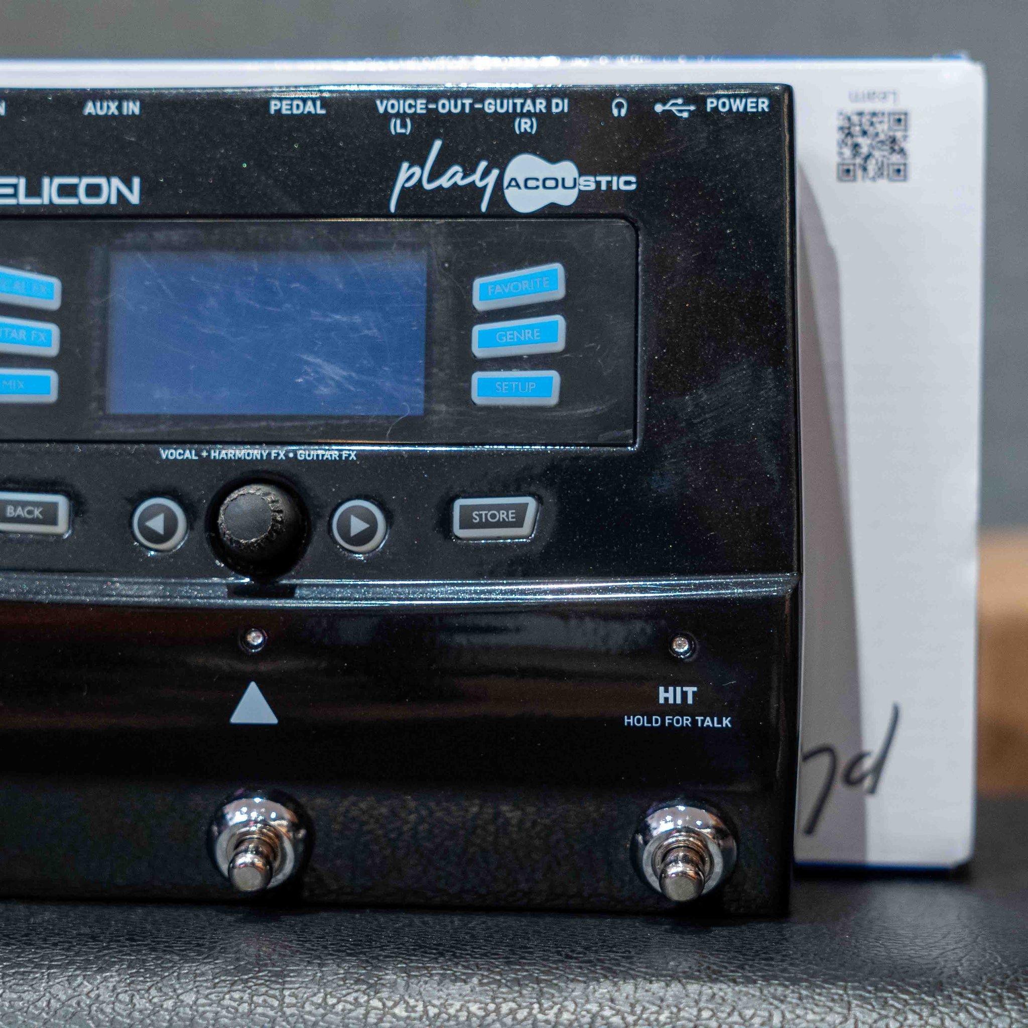 TC-Helicon Play Acoustic Vocal Processor Pedal (B-Stock)