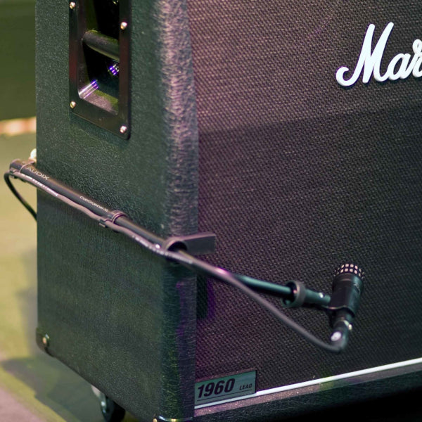 Audix CabGrabber XL on amp