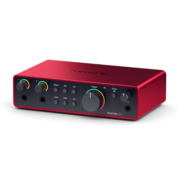 Focusrite Scarlett 2i2 (Gen 4) - Angle