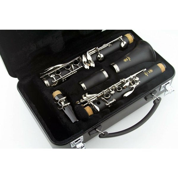 Yamaha YCL255 Clarinet in case