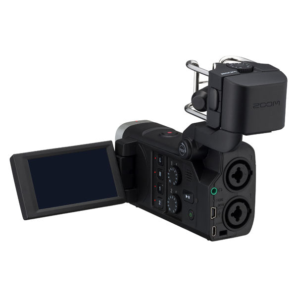 Zoom Q8 Handy Video Recorder Angle 2